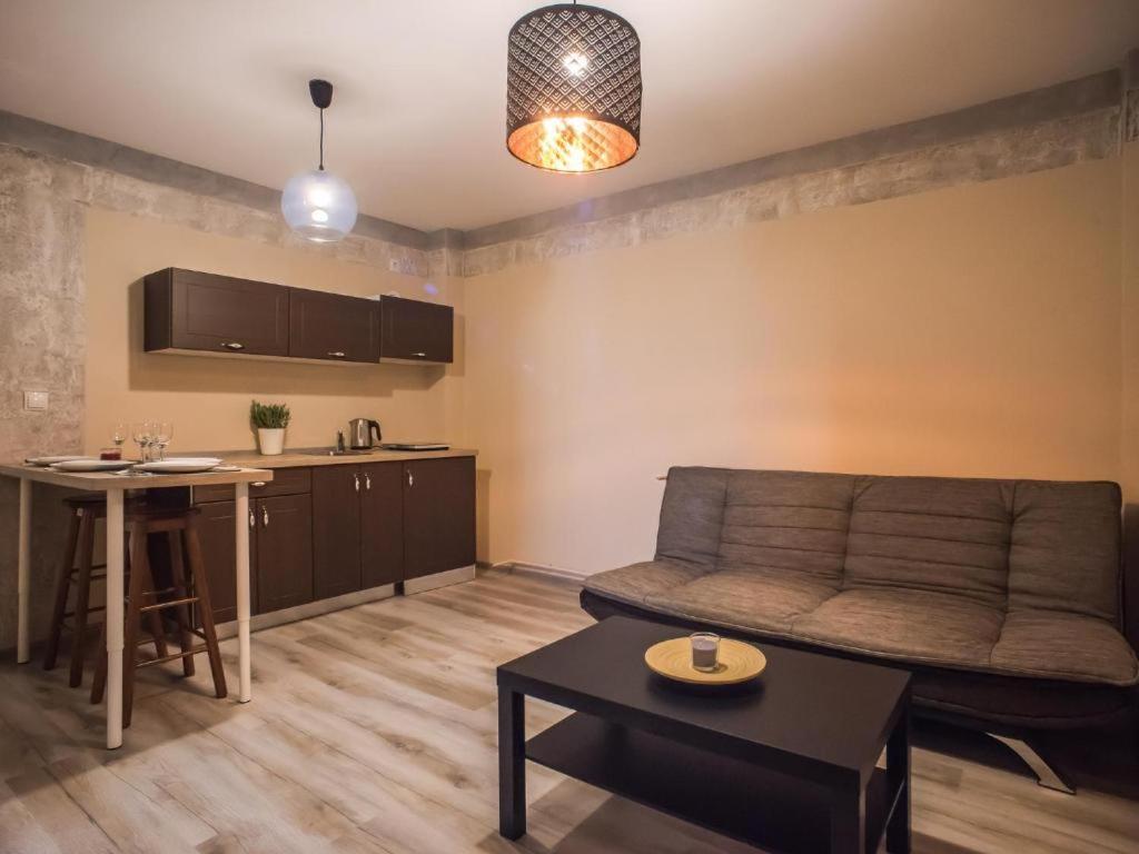 Color Apartments Old Town Center Бухарест Екстер'єр фото
