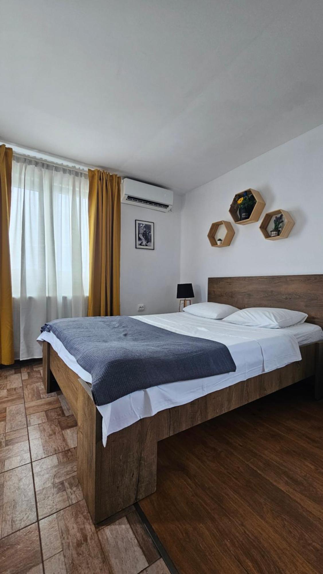 Color Apartments Old Town Center Бухарест Екстер'єр фото