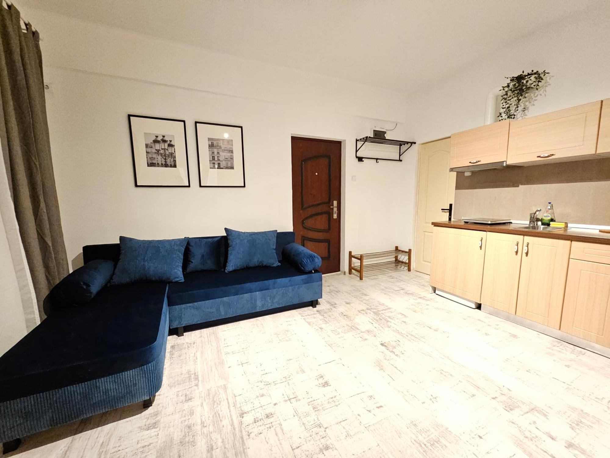 Color Apartments Old Town Center Бухарест Екстер'єр фото